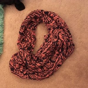 Patterned infinity scarf